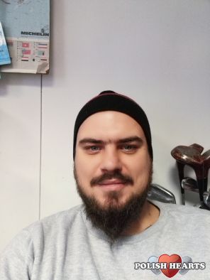 AndrzeF